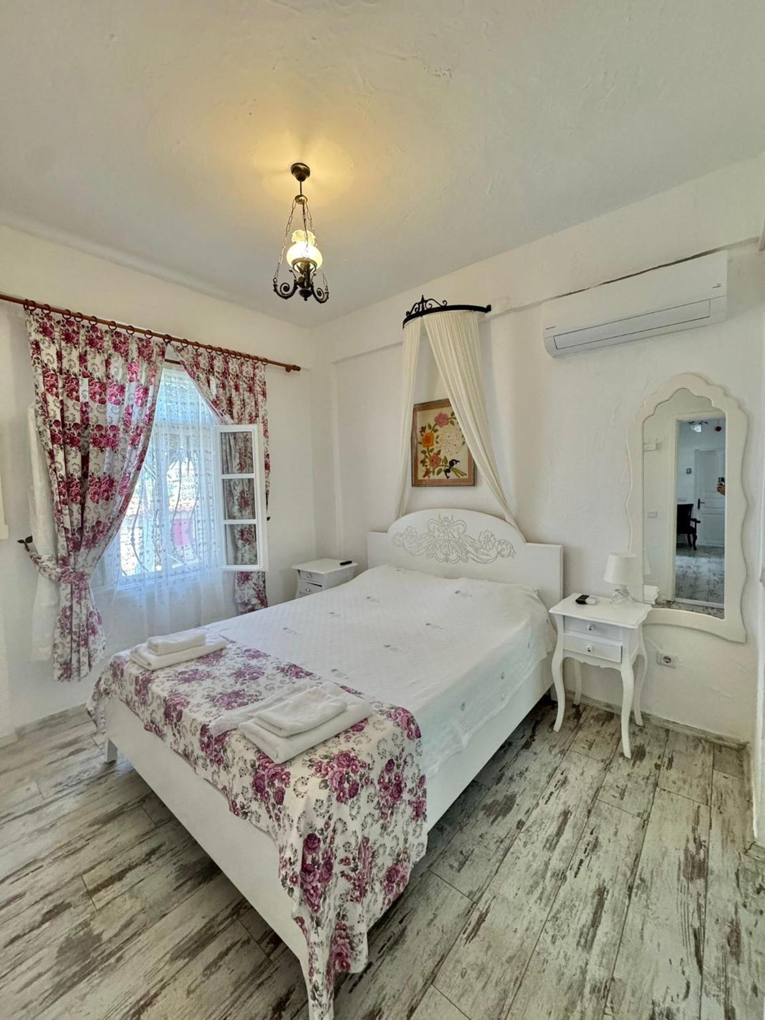 Aisem By Hire Hotel Alaçatı Buitenkant foto