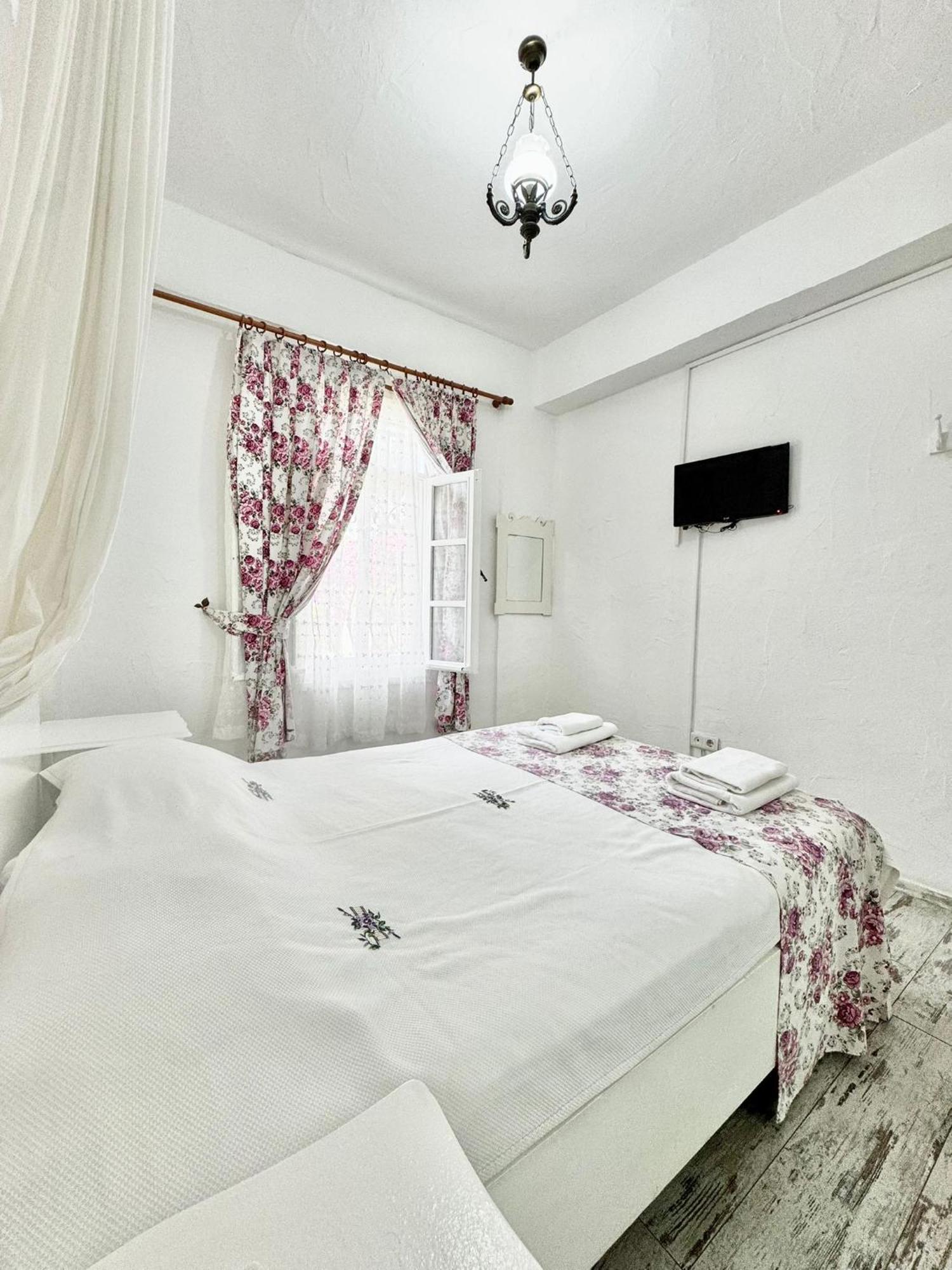 Aisem By Hire Hotel Alaçatı Buitenkant foto