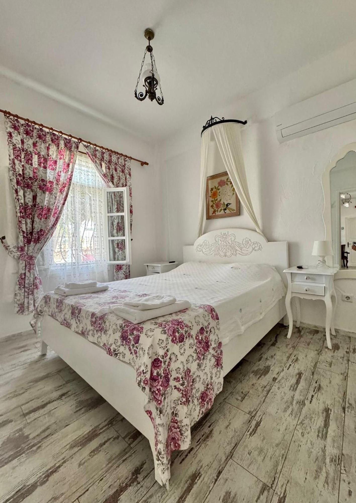 Aisem By Hire Hotel Alaçatı Buitenkant foto