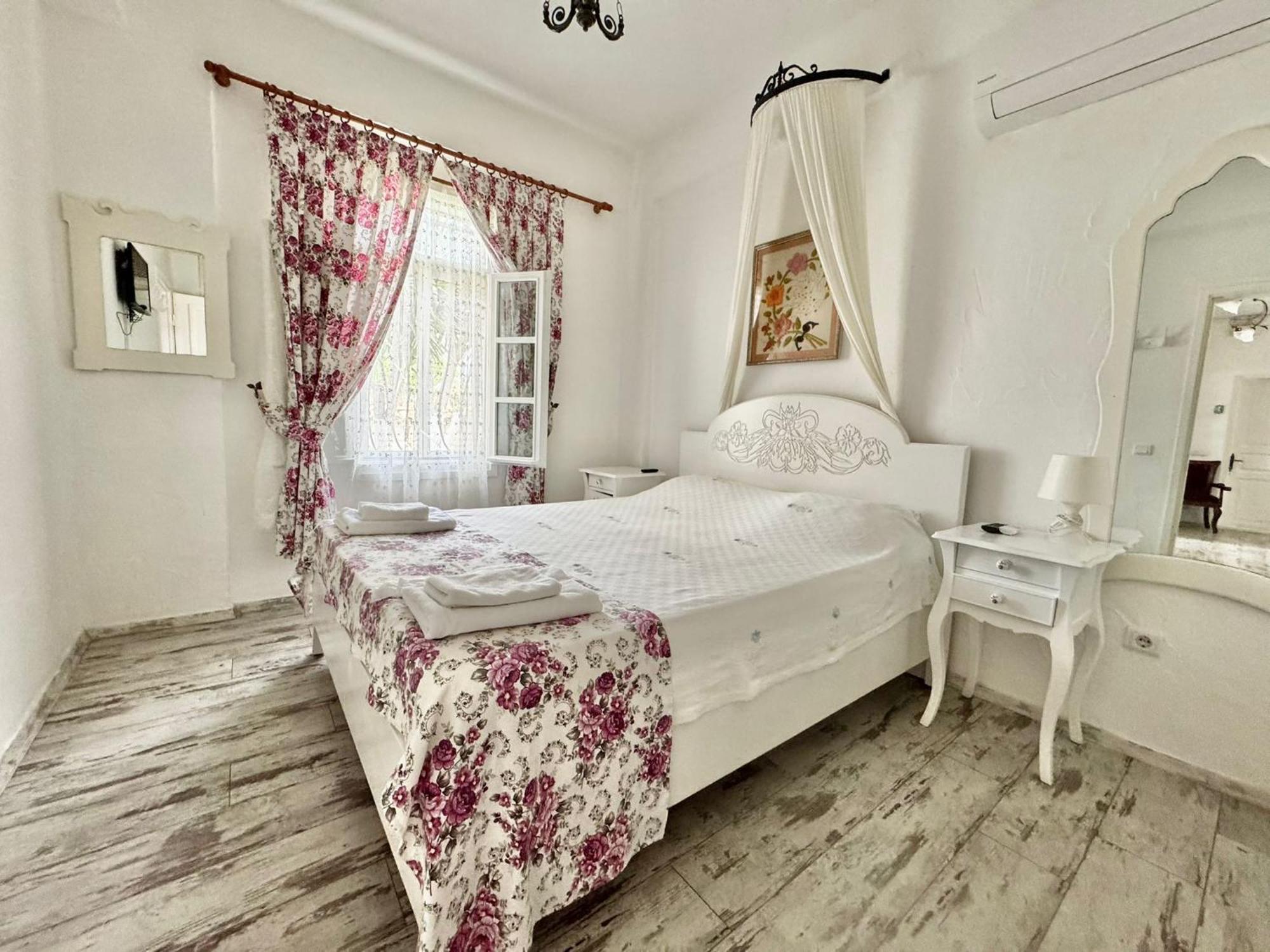 Aisem By Hire Hotel Alaçatı Buitenkant foto